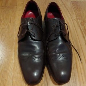 Carolina Herrera brown leather wingtip size 10.5